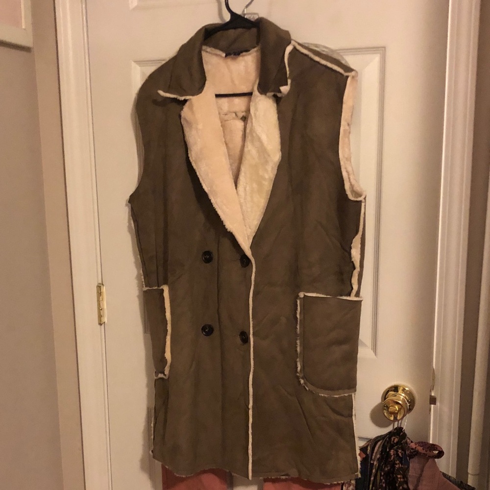 POL Brown and Cream Sleeveless Vest